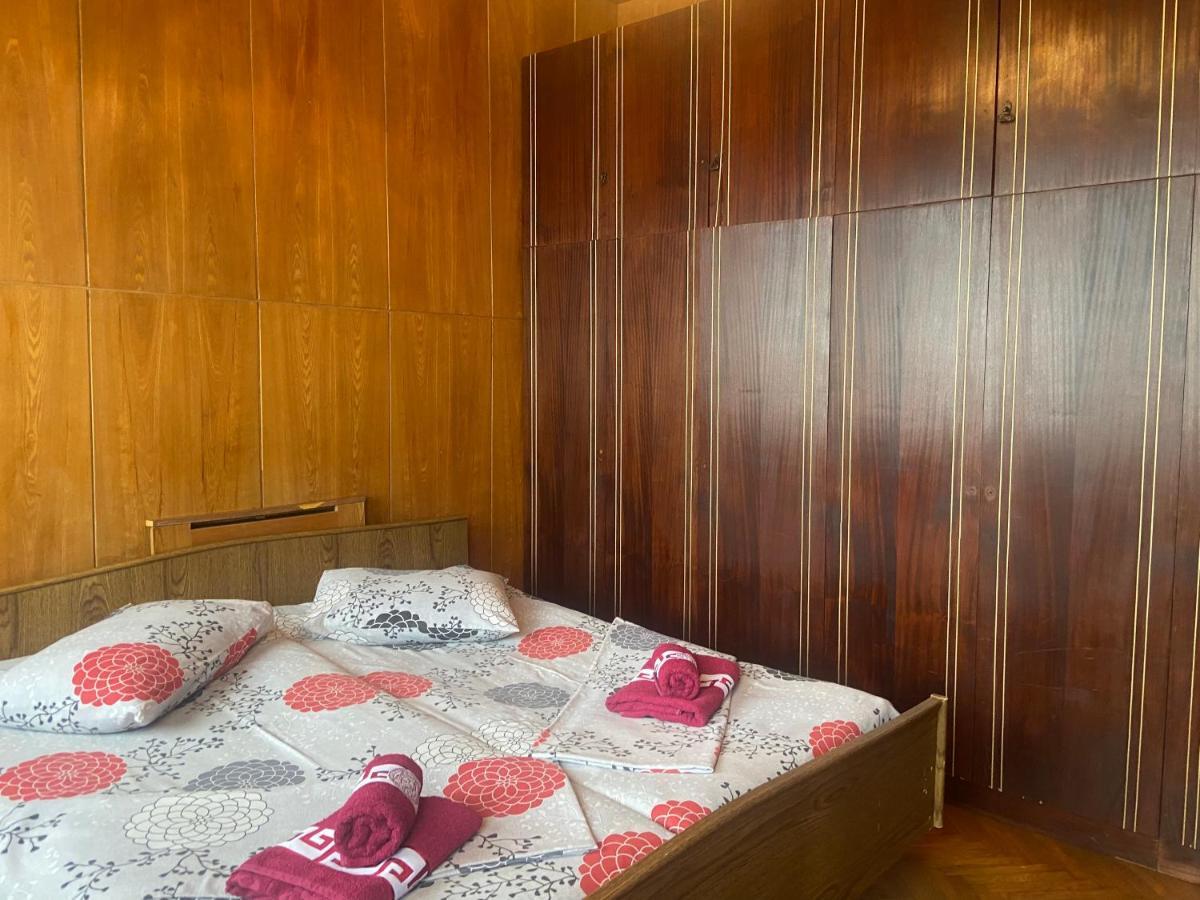 באטומי Luka Family Guest House מראה חיצוני תמונה