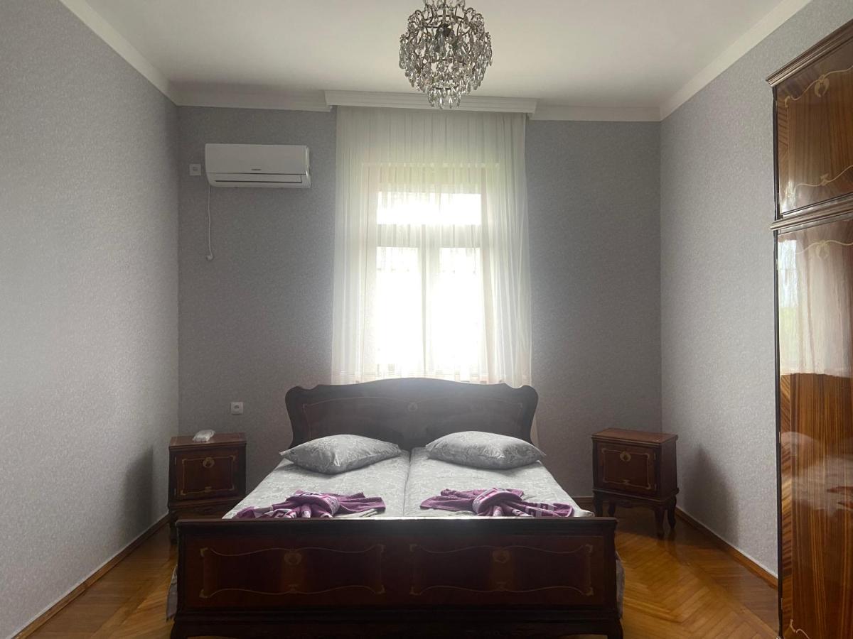 באטומי Luka Family Guest House מראה חיצוני תמונה